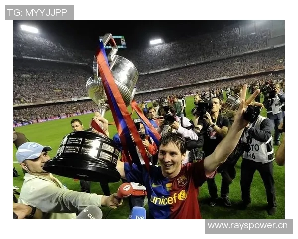 梅西领衔巴萨大胜皇马,冲击西甲冠军榜首位置 梅西领衔巴萨大胜皇马,冲击西甲冠军榜首位置