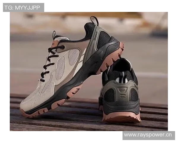 探路者鞋款品质与舒适度全面评测适合各种户外活动的选择分析